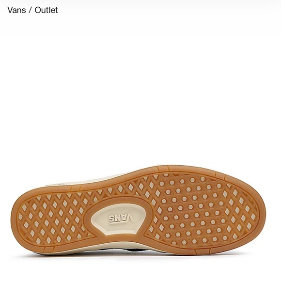 Vans White and Black Sneakers - Picture 5 of 6